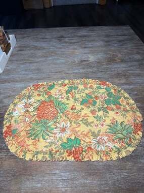 C&F Home Tropical Pineapple and Floral Quilted Cotton Ruffled Placemat